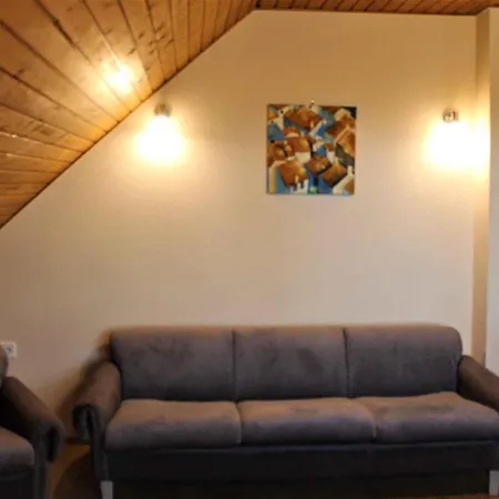 In 36546 * Balatonkeresztúr