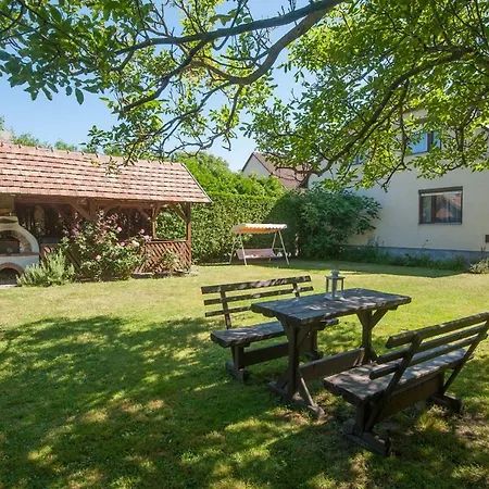 In 36546 * Balatonkeresztúr