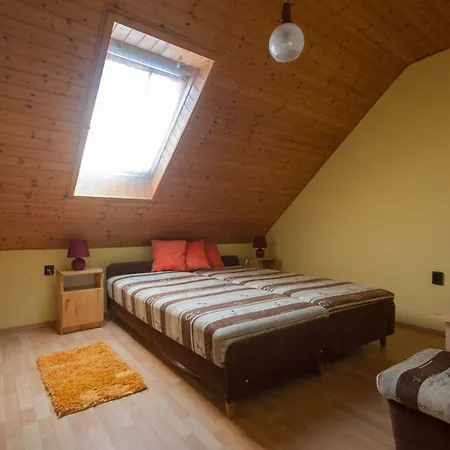 In 36546 Apartamento Balatonkeresztúr